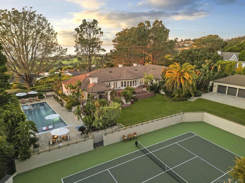 A coastal residence in La Jolla