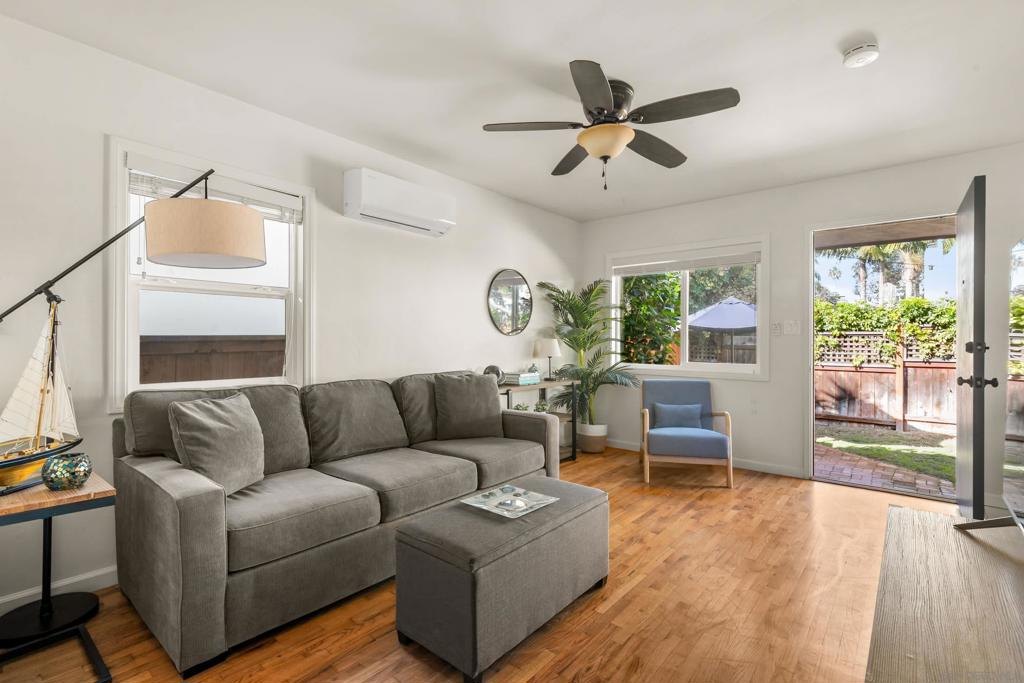 A bungalow in Pacific Beach, San Diego